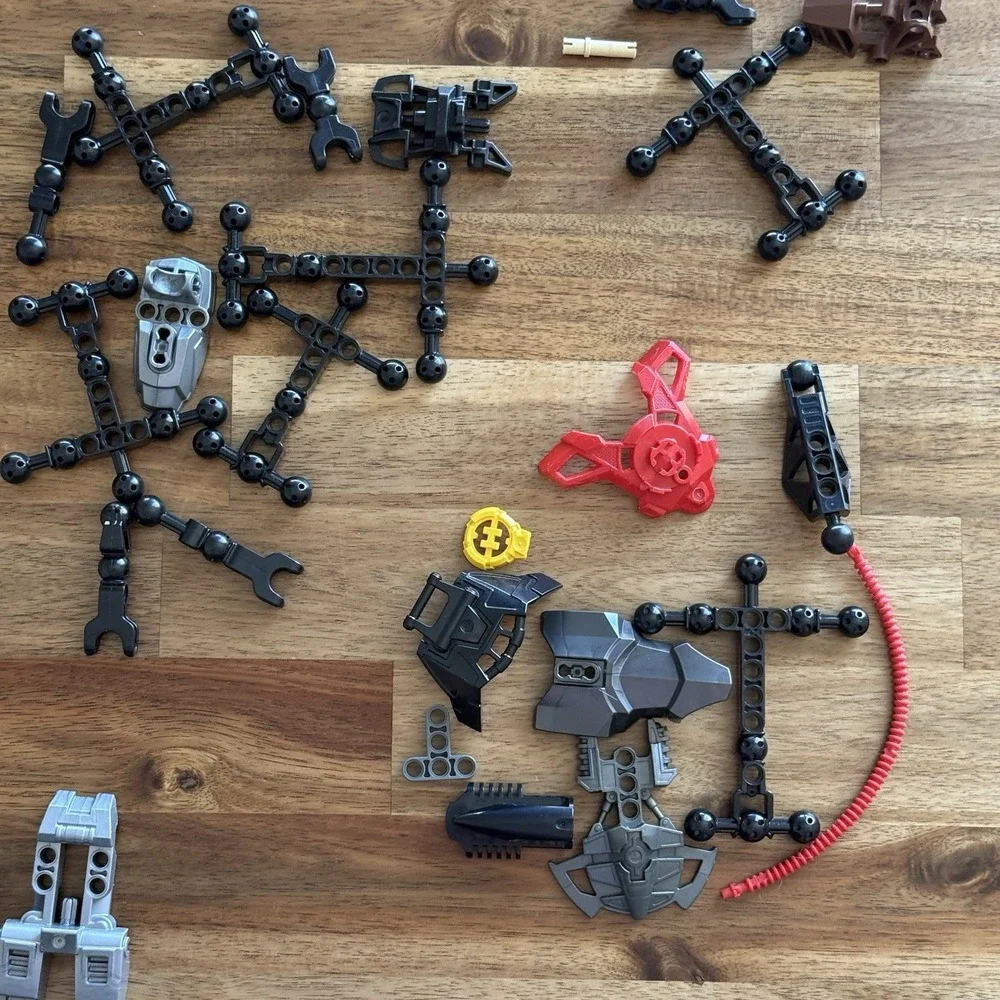 LEGO BIONICLE Hero Factory Bulk Lot of 200+ Parts Pieces 1 LB+ SEE PICTURES!